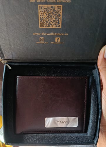 Customer photo review of Personalized Solid Men's Leather Wallet With Name