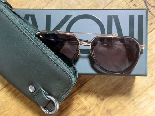 Customer photo review of Akoni - Echo (Rose Gold/Matte Black)