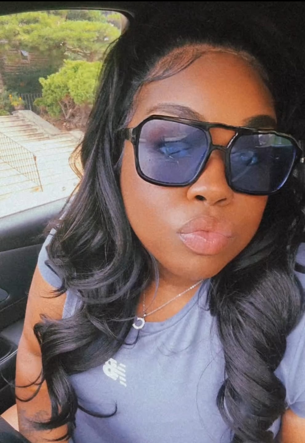 Customer photo review of Sensationnel Cloud 9 Glueless What Lace Swiss 13x6 HD Lace Front Wig - ZELENA