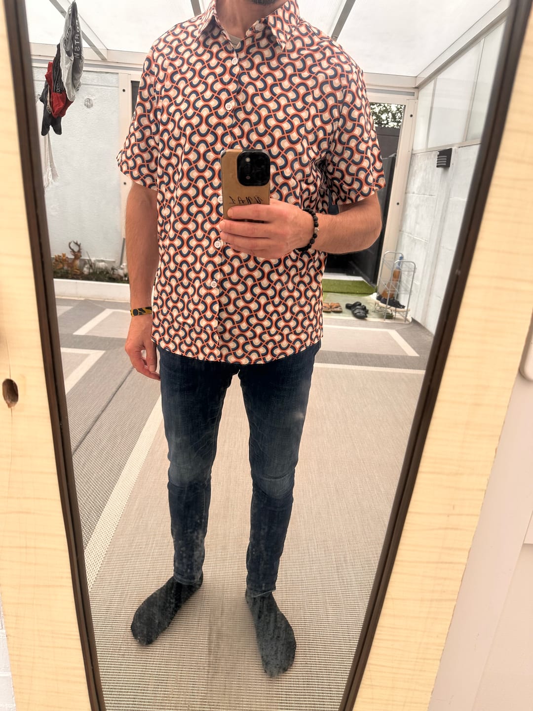 Customer photo review of Chemise d'été à manches courtes rétro pour homme boutonnée avec motifs géométriques circulaires vintage idéale pour la plage