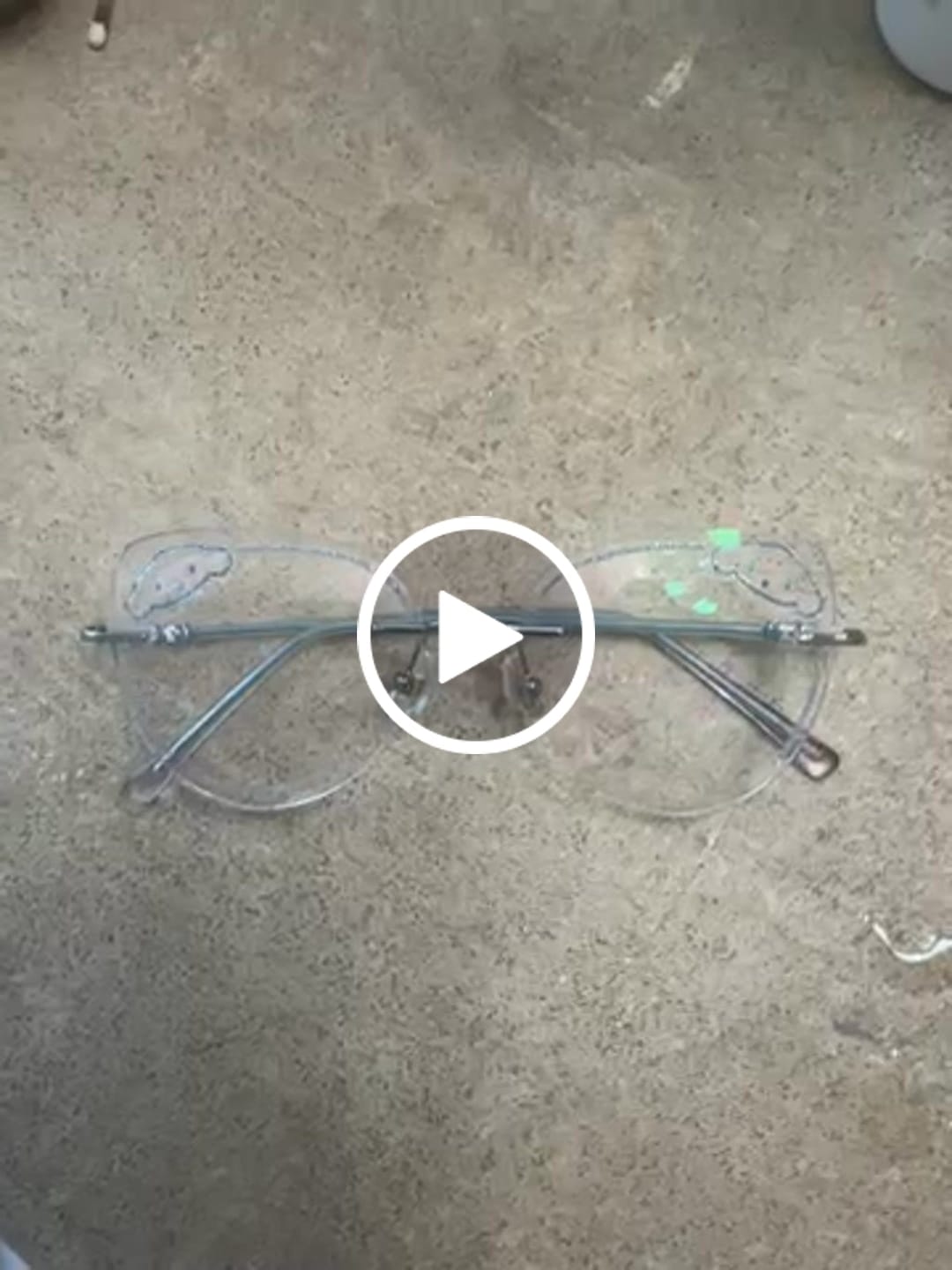 Customer video review of Moro Eyeglasses