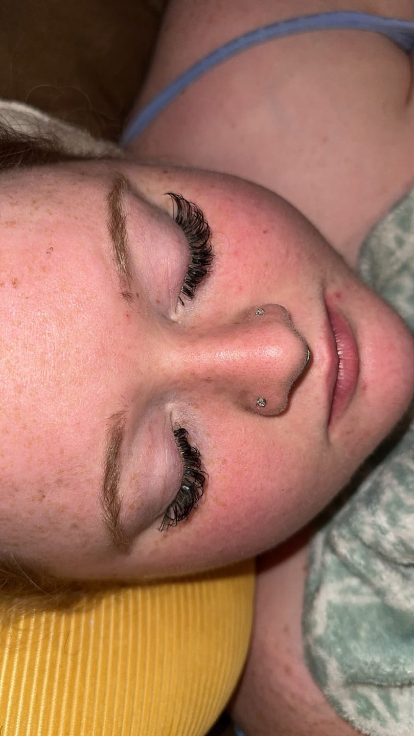 Customer photo review of Volume 5ml - Lash Extension Glue