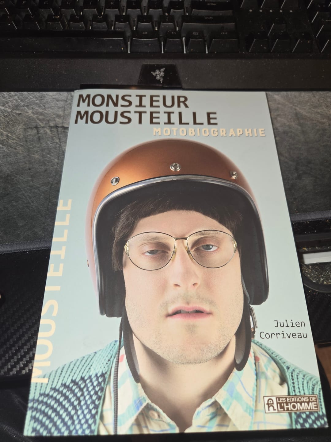 Customer photo review of Livre - Monsieur Mousteille Motobiographie