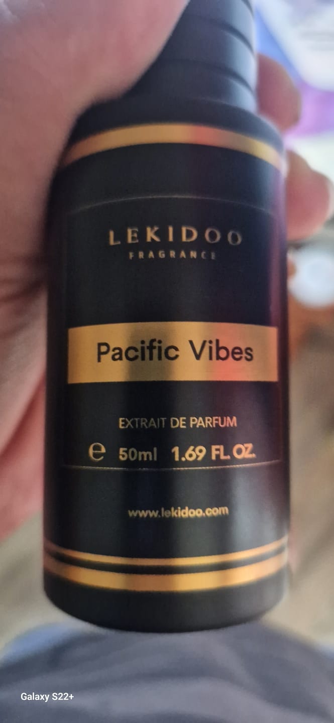 Customer photo review of Pacific Vibes