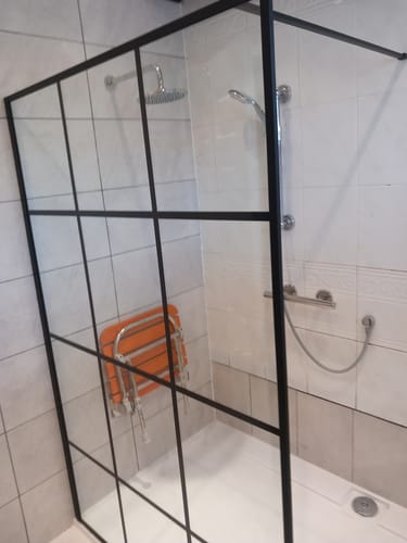 Customer photo review of Foundation 900 x 900mm Quadrant Shower Enclosure - Satin Chrome