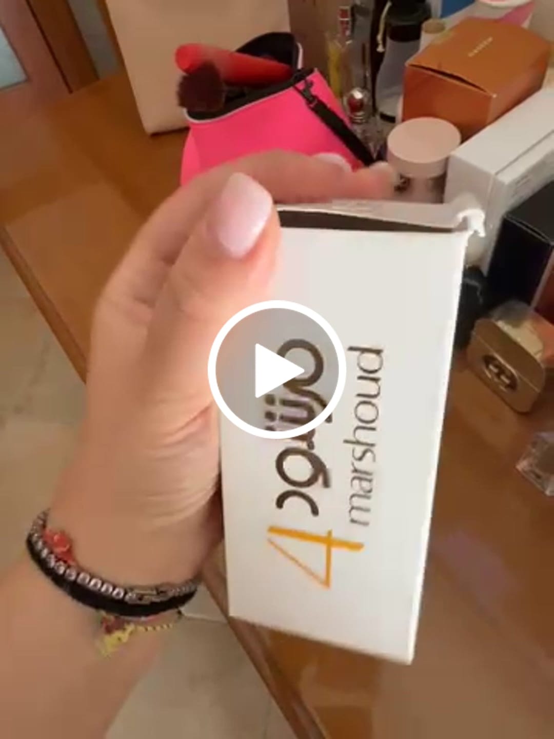 Customer video review of ATYAB AL MARSHOUD - MARSHOUD 4 WHITE