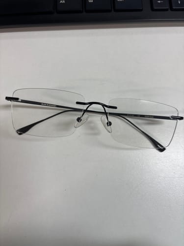 Customer photo review of BLUE ELEPHANT - FLEEK black