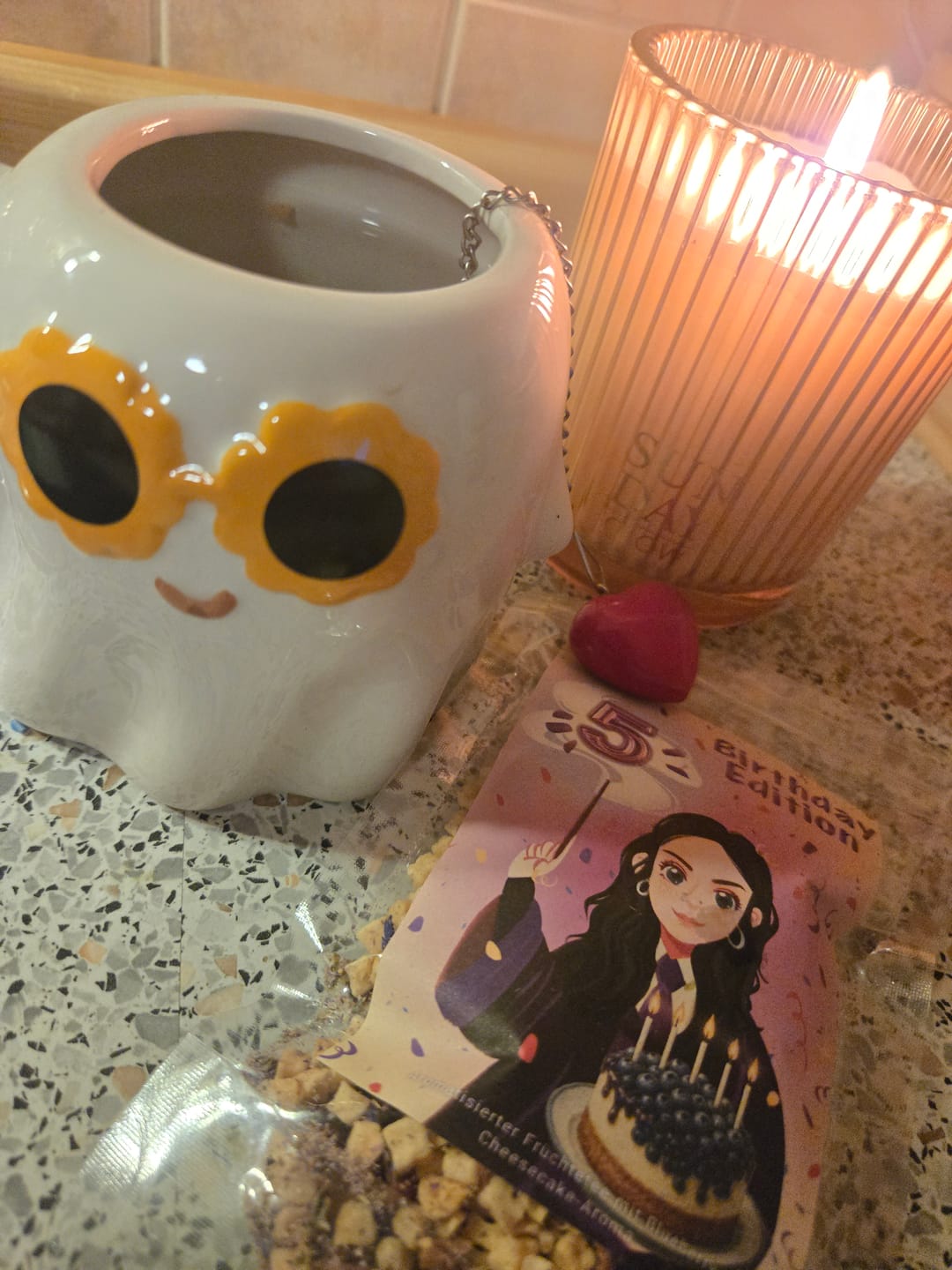 Customer photo review of Süße Geister-Tasse mit Sonnenbrille – Perfekt für Summerween & Halloween