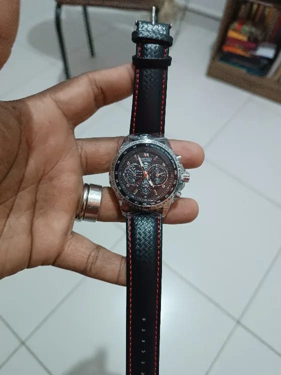 Customer photo review of MEGIR - LuxoWear