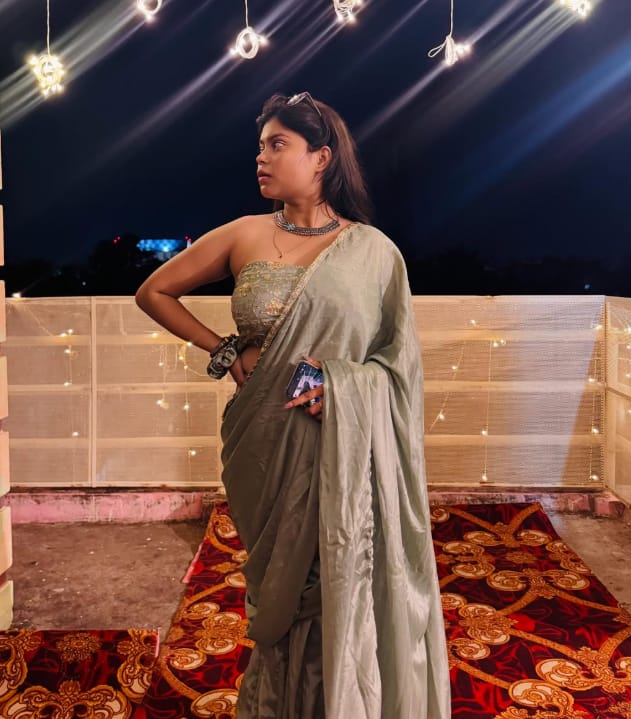 Customer photo review of Alaya Mehfil Smoke Green Godet Sari set