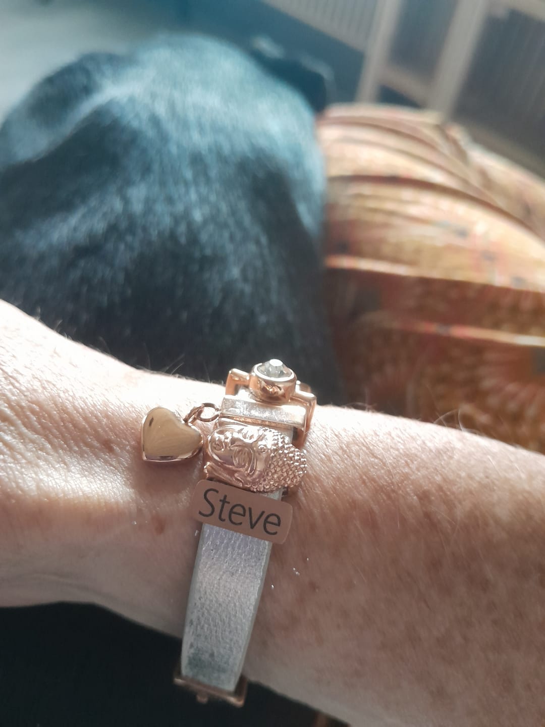 Customer photo review of Mesh charm name rosé gold