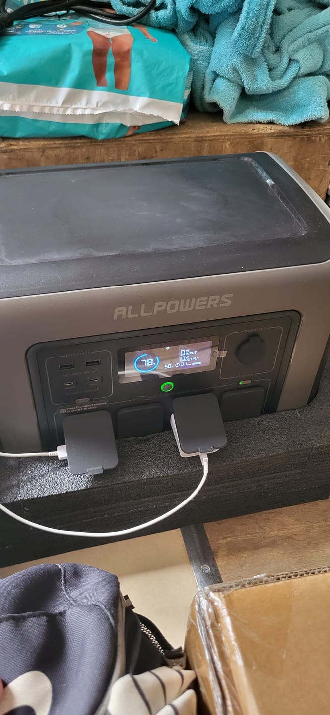 Customer photo review of ALLPOWERS R1500 LITE Station électrique portable 1600W 1056Wh