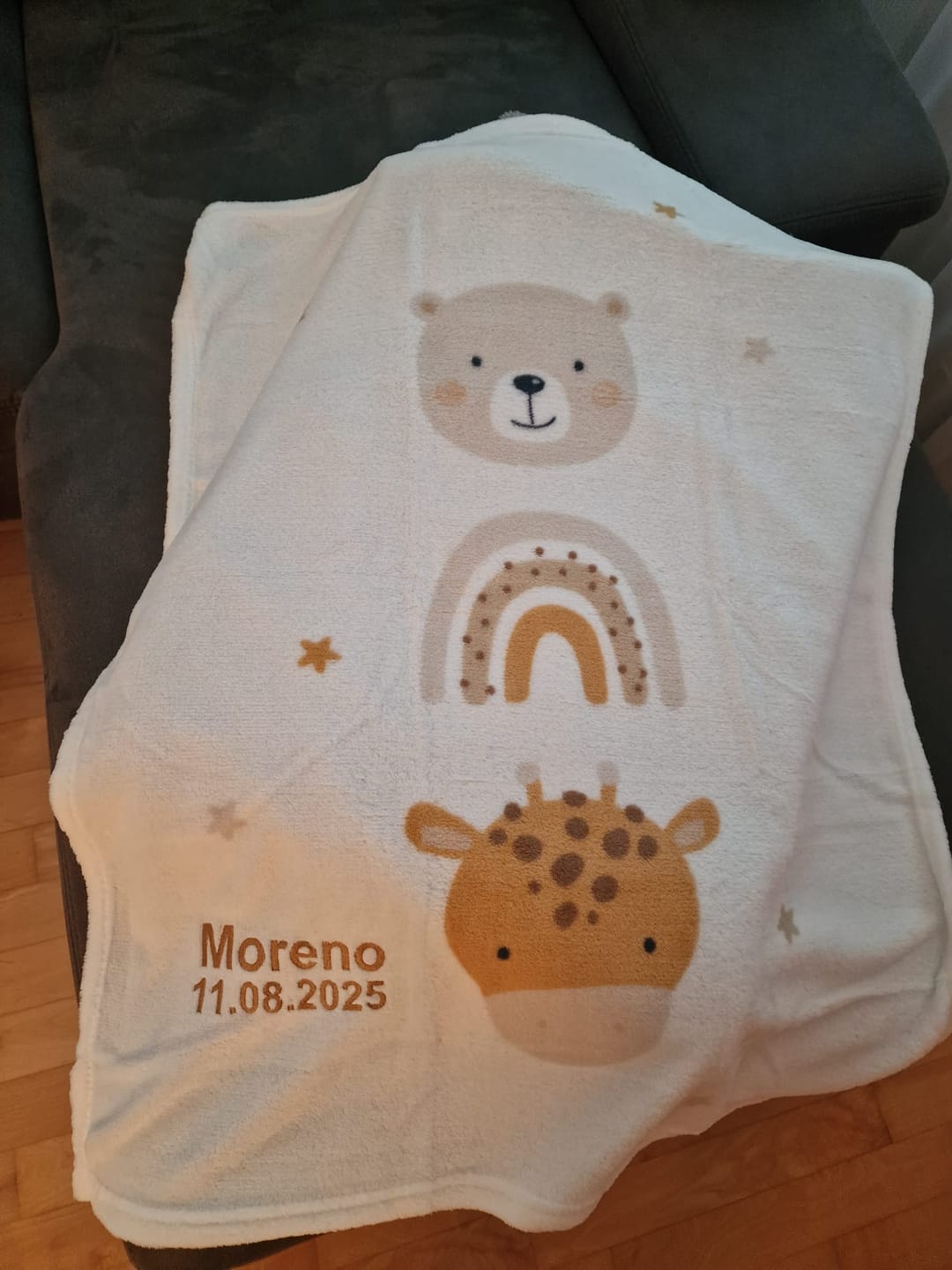 Customer photo review of Little Friends Babydecke mit Namen bestickt 75x100cm