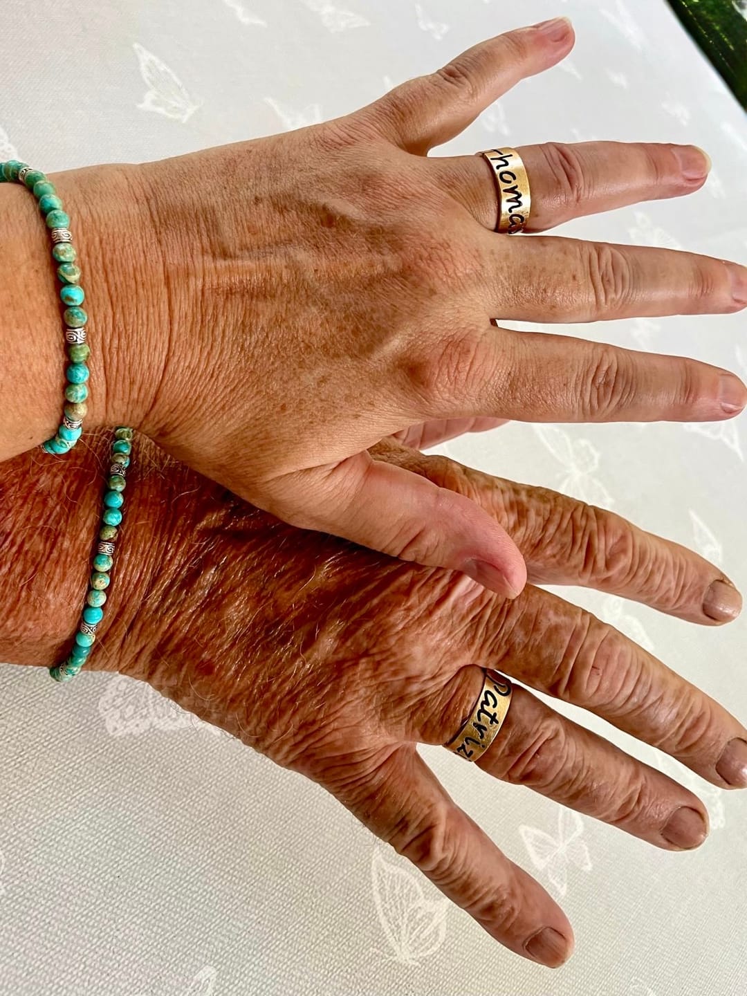 Customer photo review of Tibetisches Energie Armband - Blauer Jaspis
