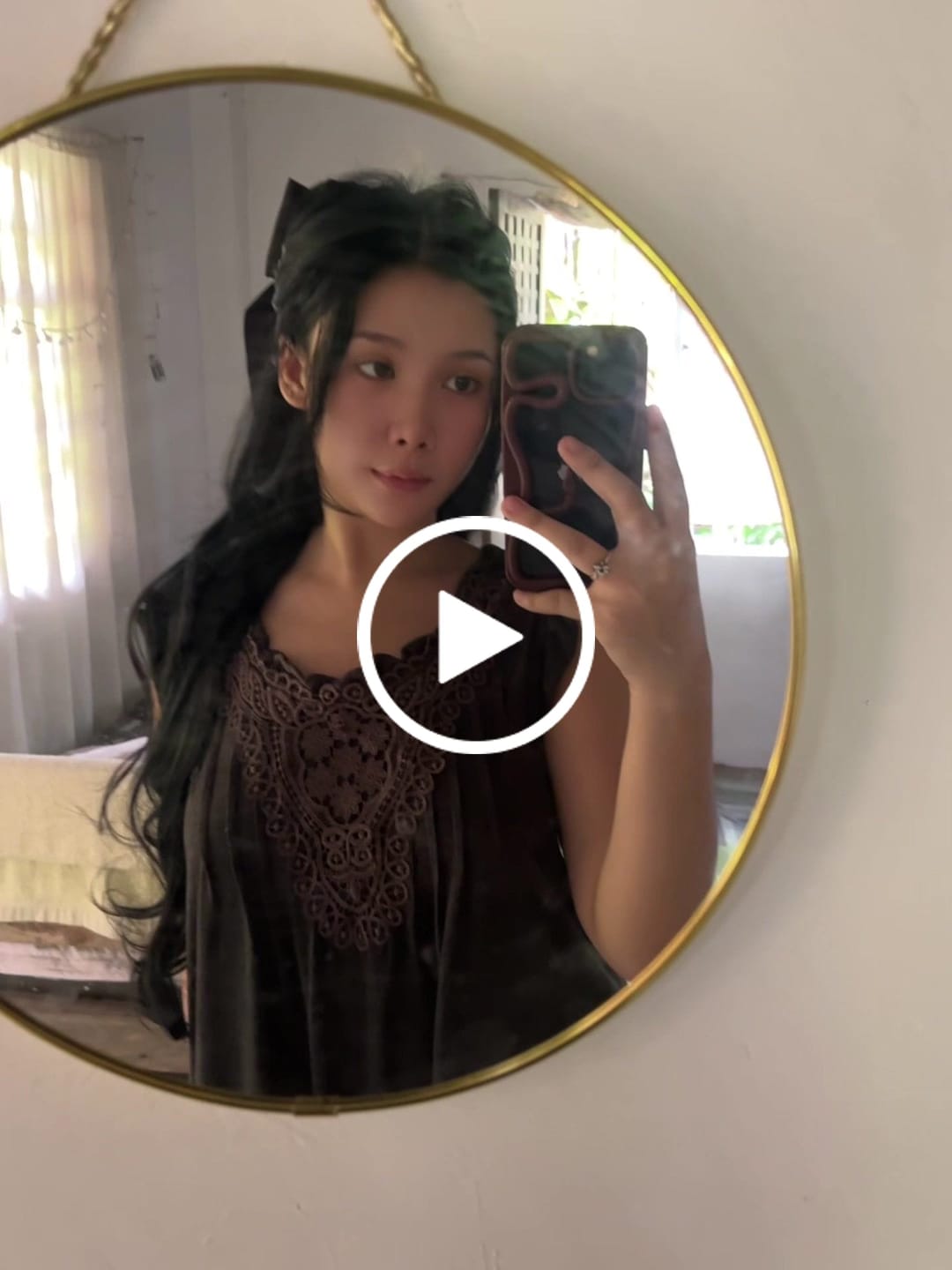 Customer video review of 22" Hollywood Waves