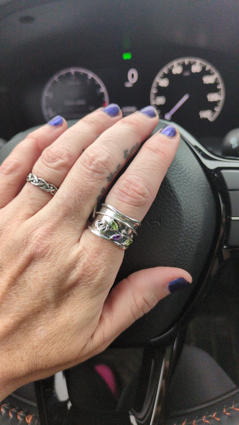 Customer photo review of Rose Flower Fidget Ring with Green and Purple Amethyst
