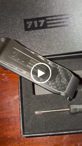 Customer video review of Black Carbon Keycase Folder