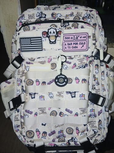 Customer photo review of Mochila Táctica V1 45L All in Sweet Cream