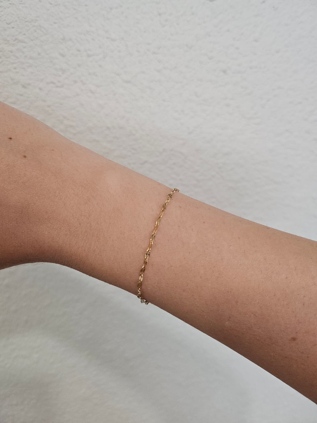Customer photo review of Single Dainty Bracelet