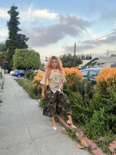 Customer photo review of American Vintage Camouflage Cargo Shorts