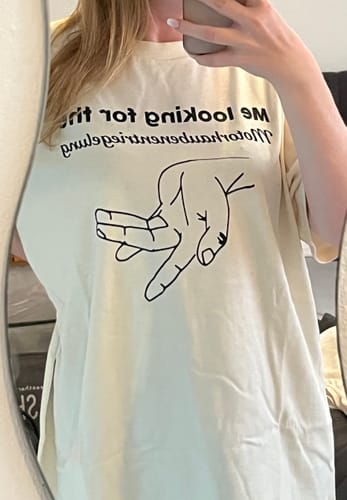 Customer photo review of MOTORHAUBENENTRIEGELUNG - Premium Shirt Oversize