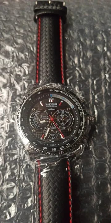 Customer photo review of MEGIR - LuxoWear