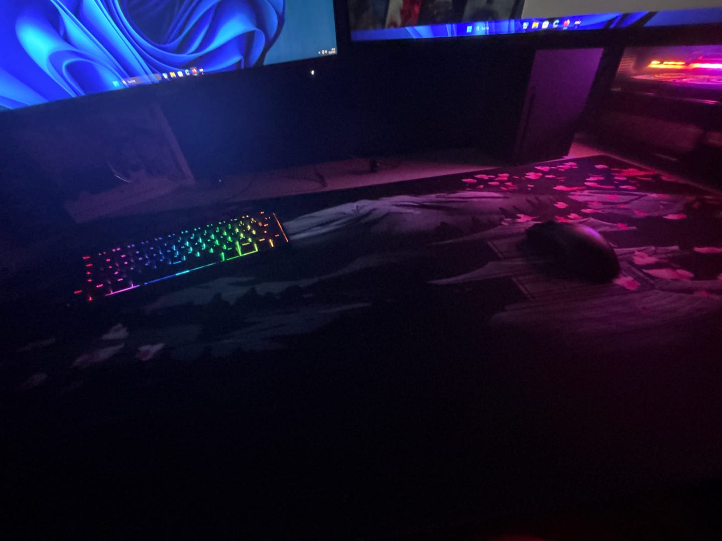 Customer photo review of Mousepad Sakura (Black)