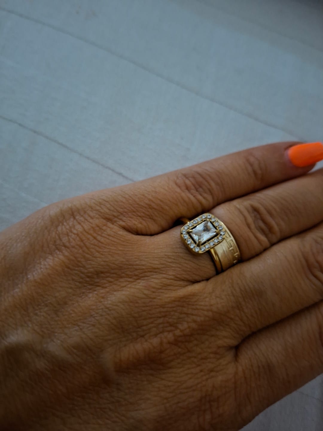 Customer photo review of Inel Elegance - Auriu