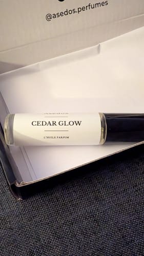 Customer photo review of CEDAR GLOW PERFUME OIL