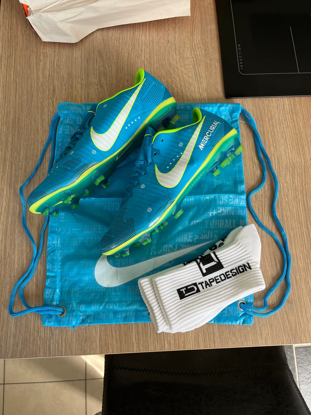 Customer photo review of Mercurial Vapor 11 Elite FG Neymar - Bleu/Vert