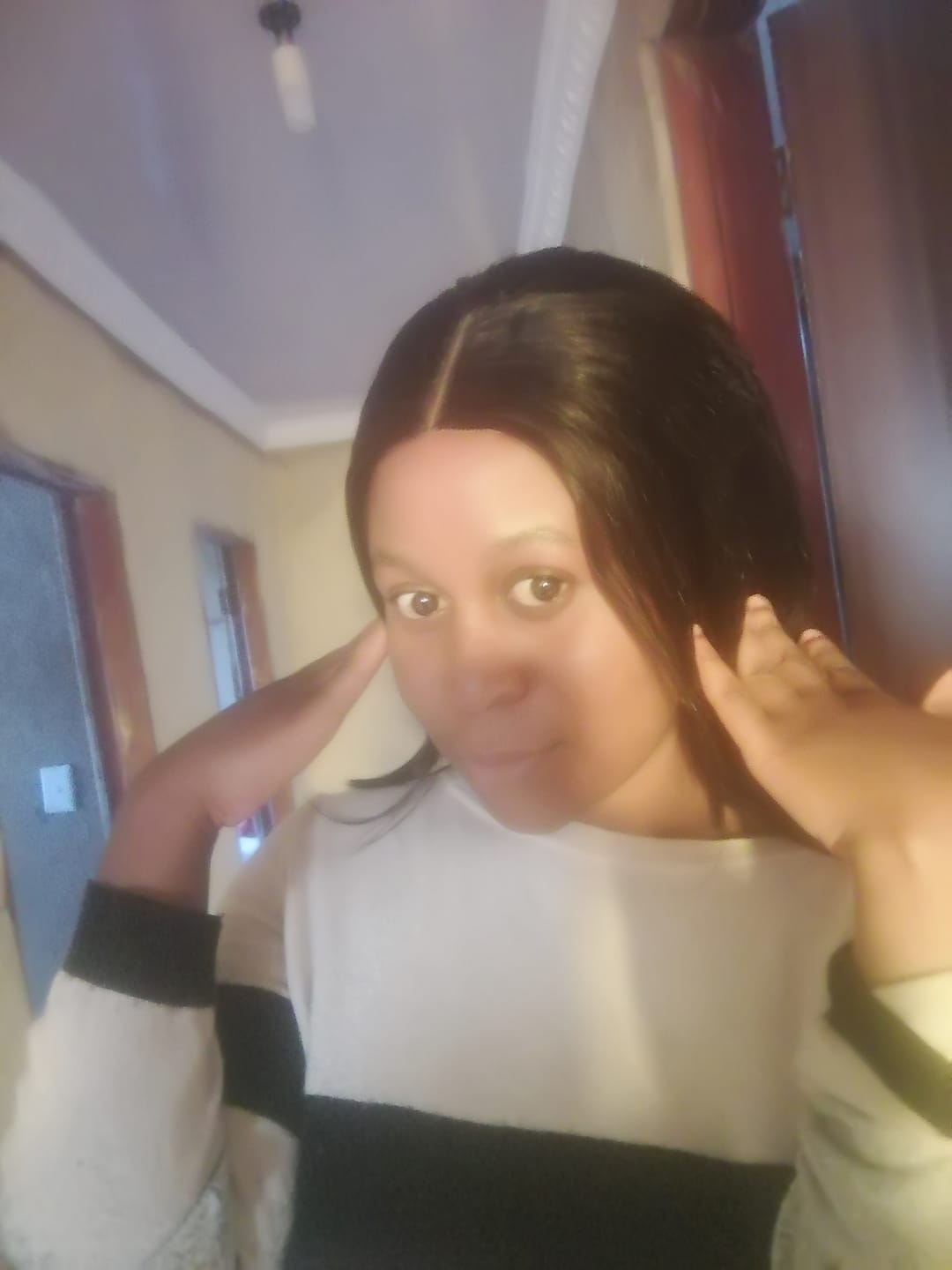 Customer photo review of Brazilian Beginner Wig Kim K