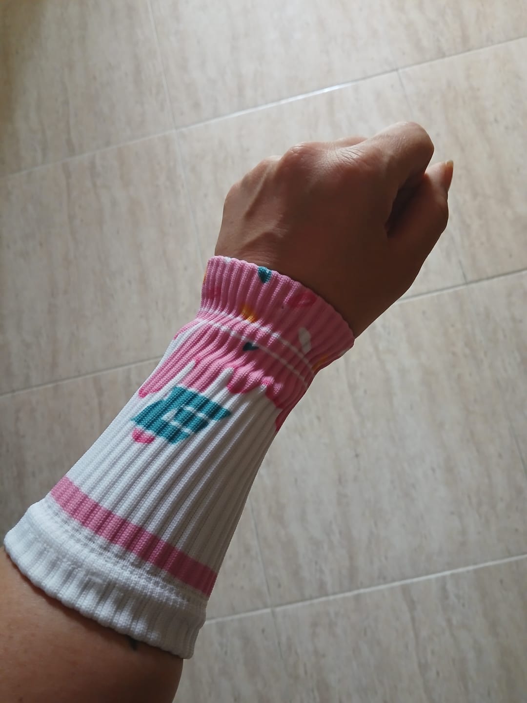 Customer photo review of Muñequeras Cross Training Rosa Glazed
