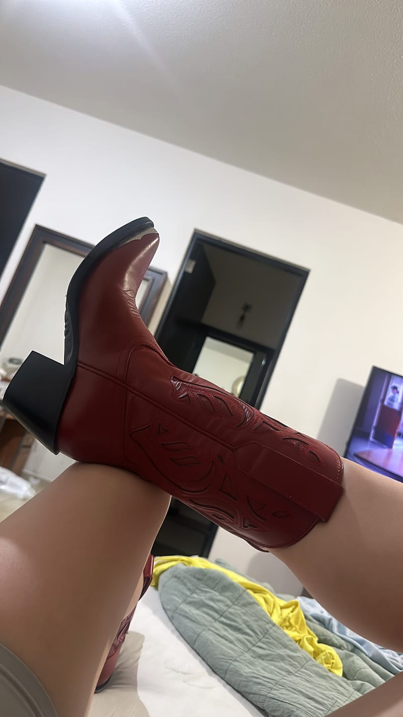 Customer photo review of MARIA