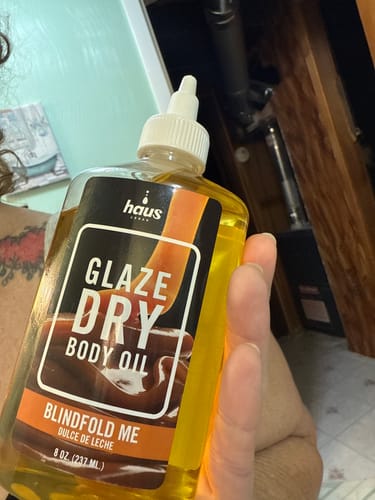 Customer photo review of Blindfold Me Glaze Dry Body Oil (8 oz) | Dulce de Leche
