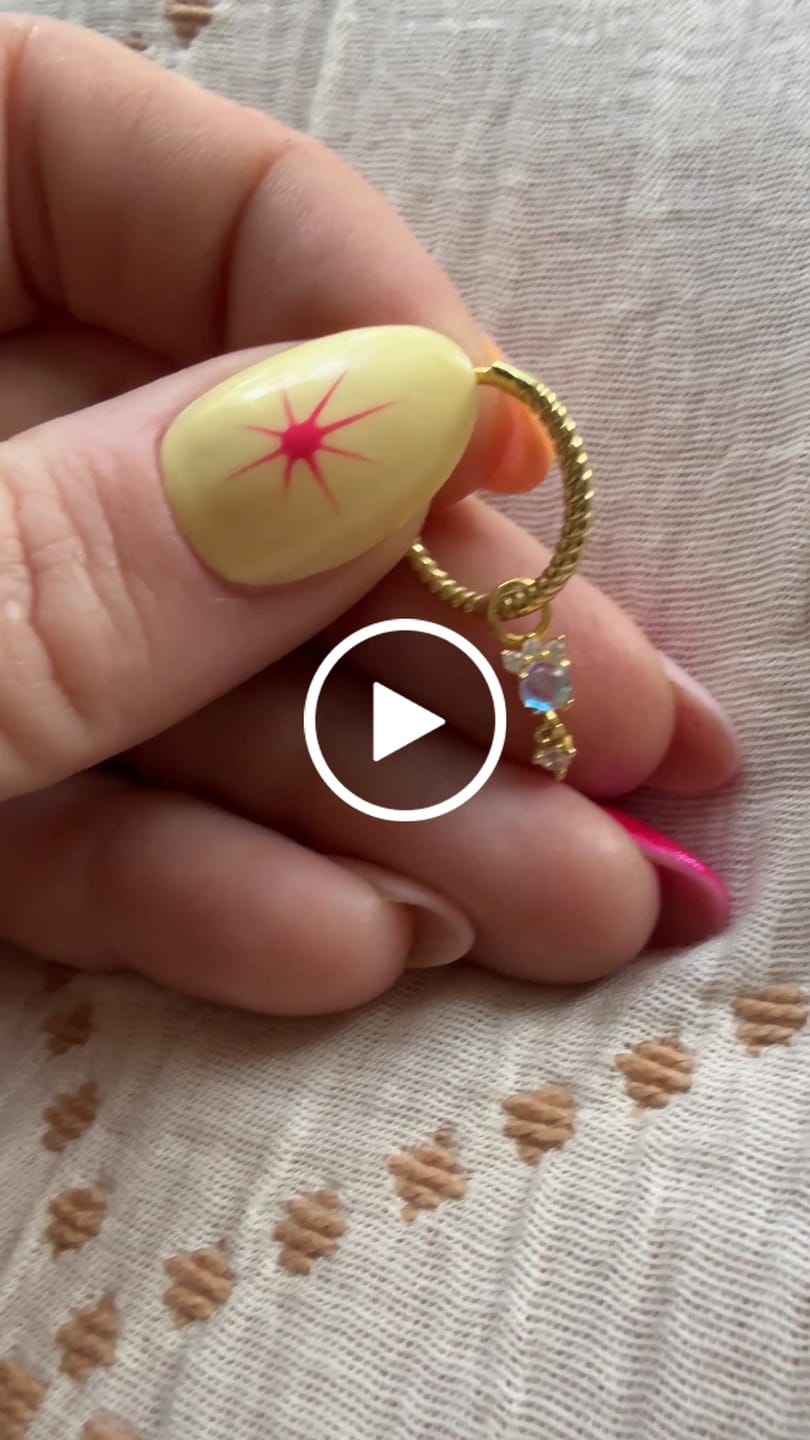 Customer video review of Aqua Mint Charm