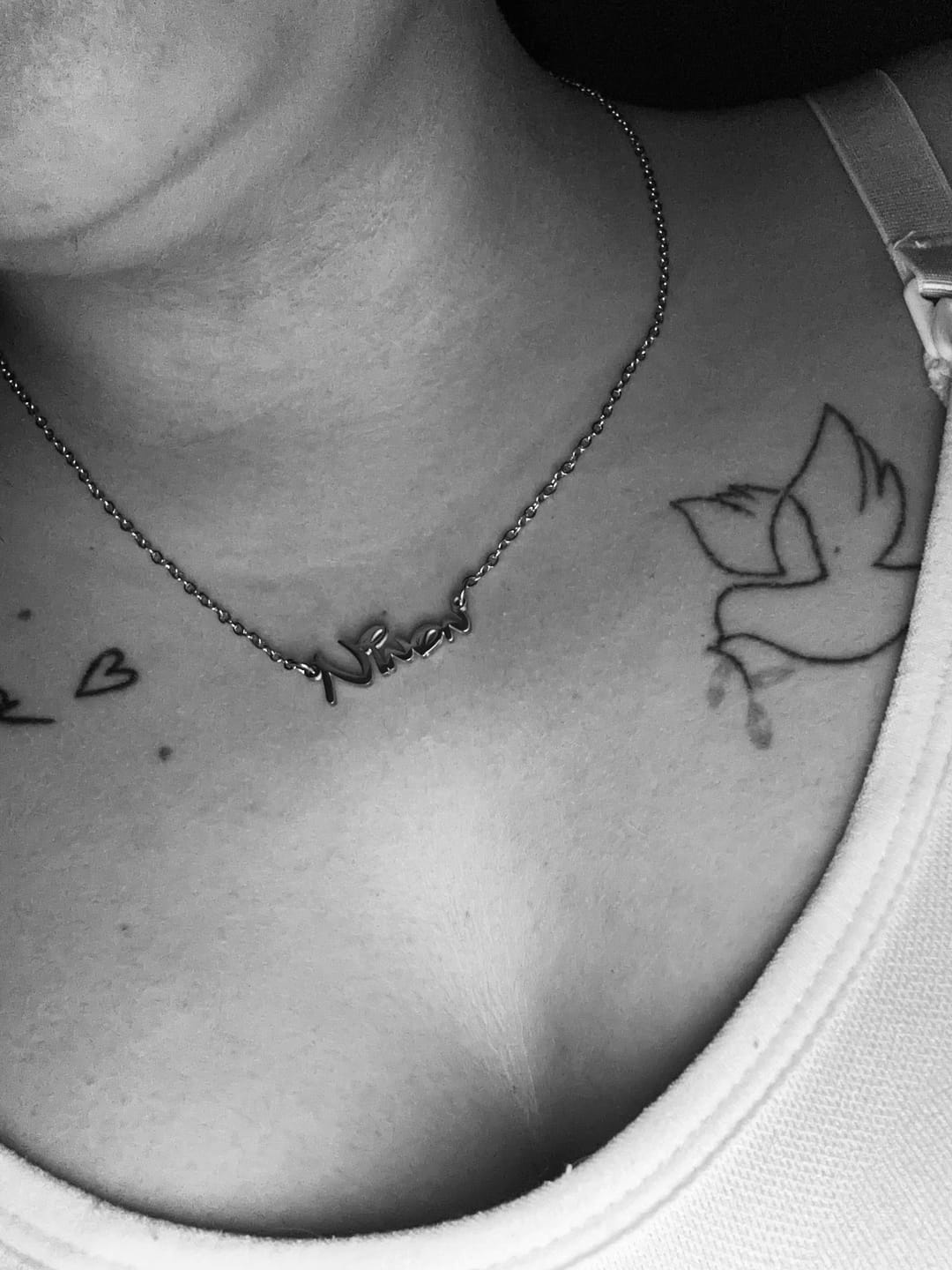 Customer photo review of Collier Personnalisé Lettres Disney