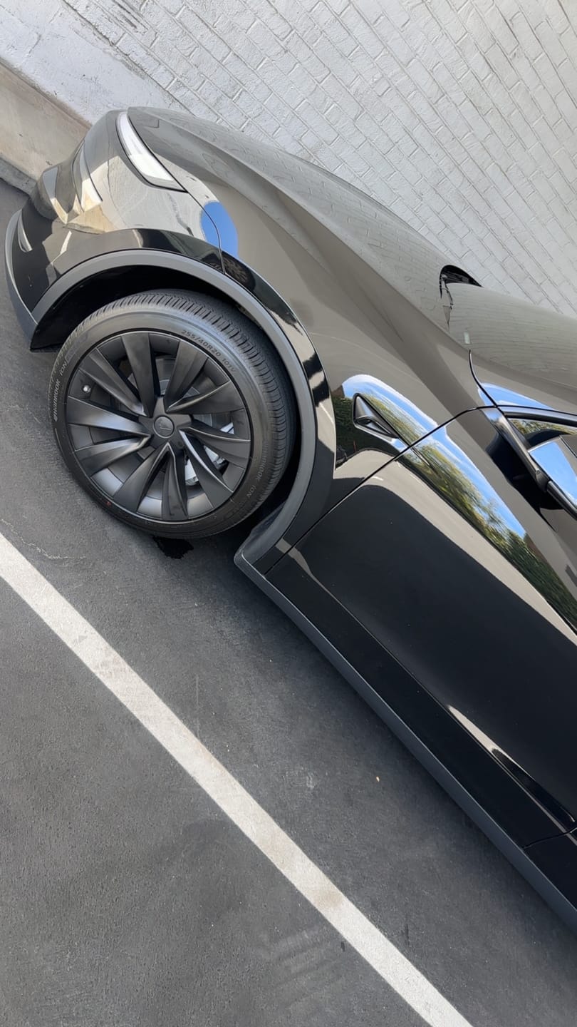 Customer photo review of TESPLUS 20'' Helix 2.0 Style Wheel Cover For Model Y Juniper