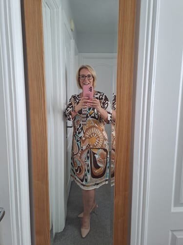 Customer photo review of Retro print v-neck casual dress