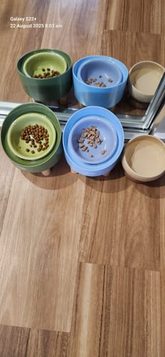Customer photo review of Makesure Rolls Elevated Ceramic Pet Bowl with Wooden Stand