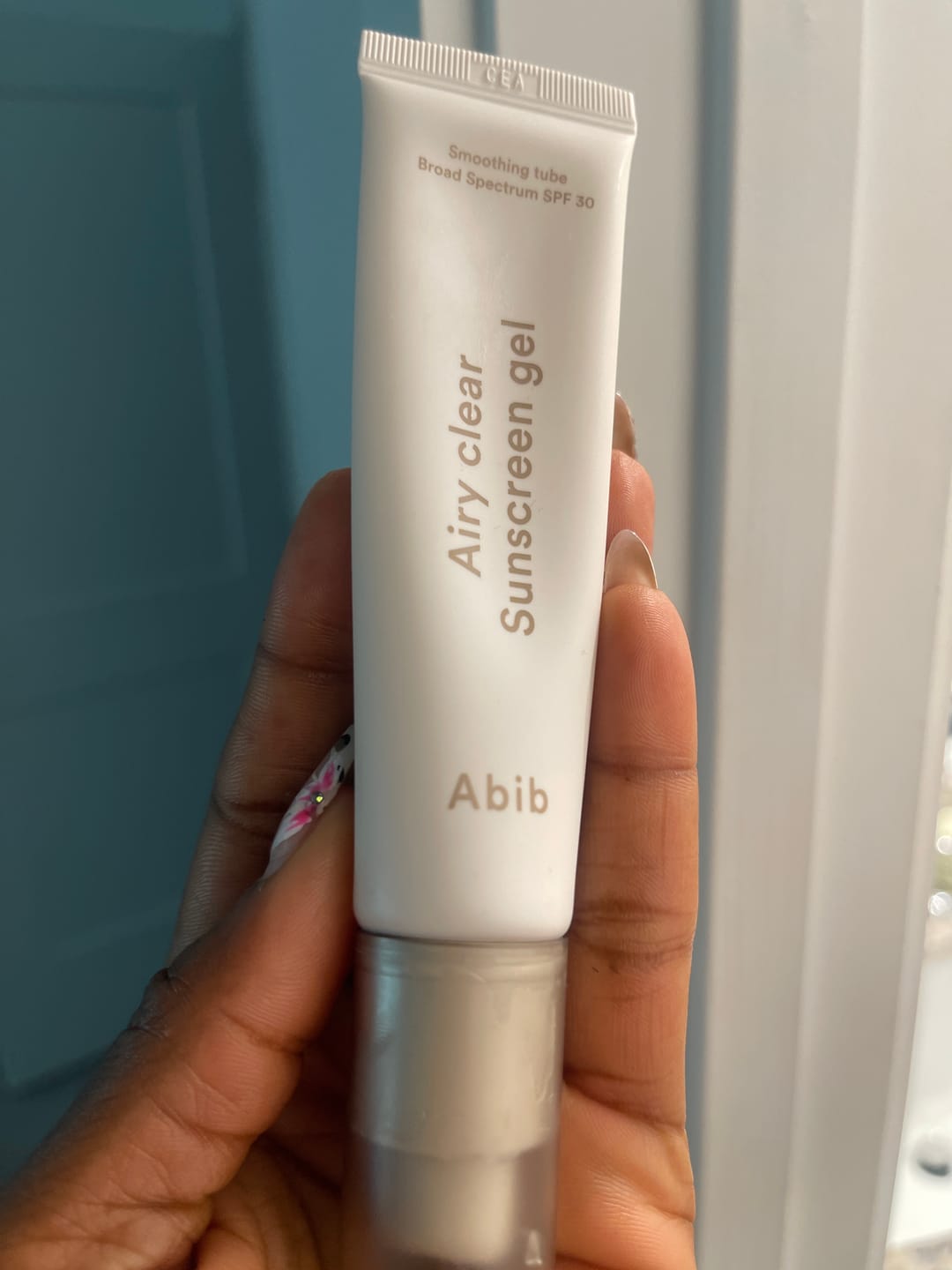 Customer photo review of Airy clear sunscreen gel Smoothing tube