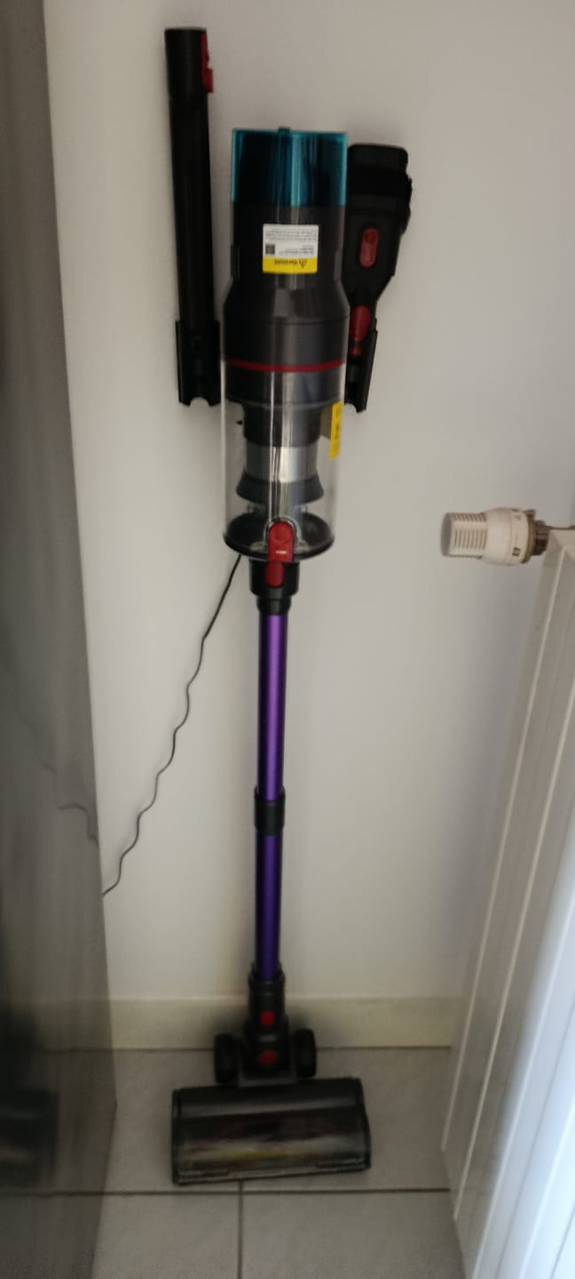 Customer photo review of Aspirateur balai V1 Pro – Moteur ultra-puissant 100 000 tr/min pour une performance exceptionnelle