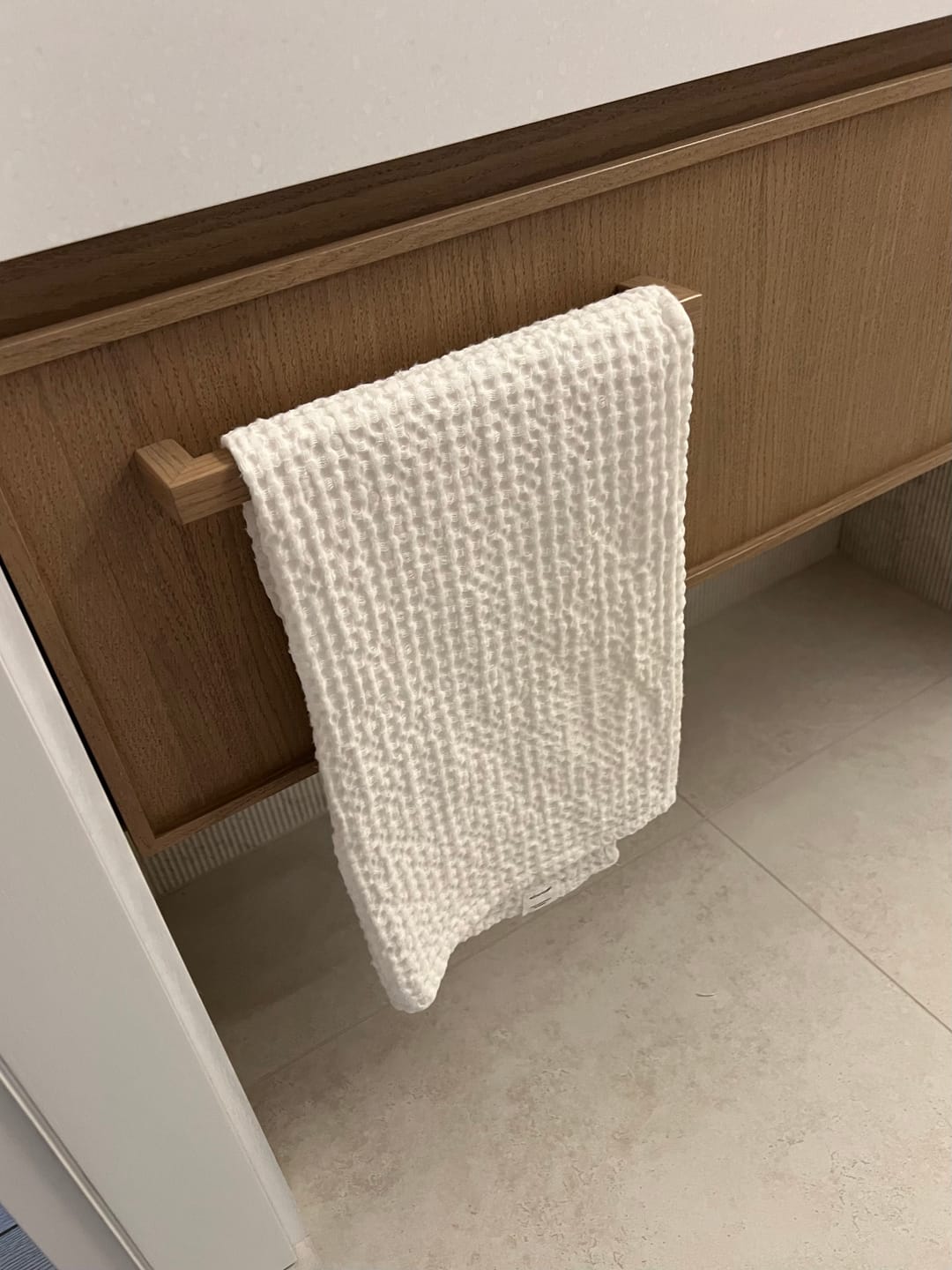 Customer photo review of White Linen & Cotton Honeycomb Waffle Towel