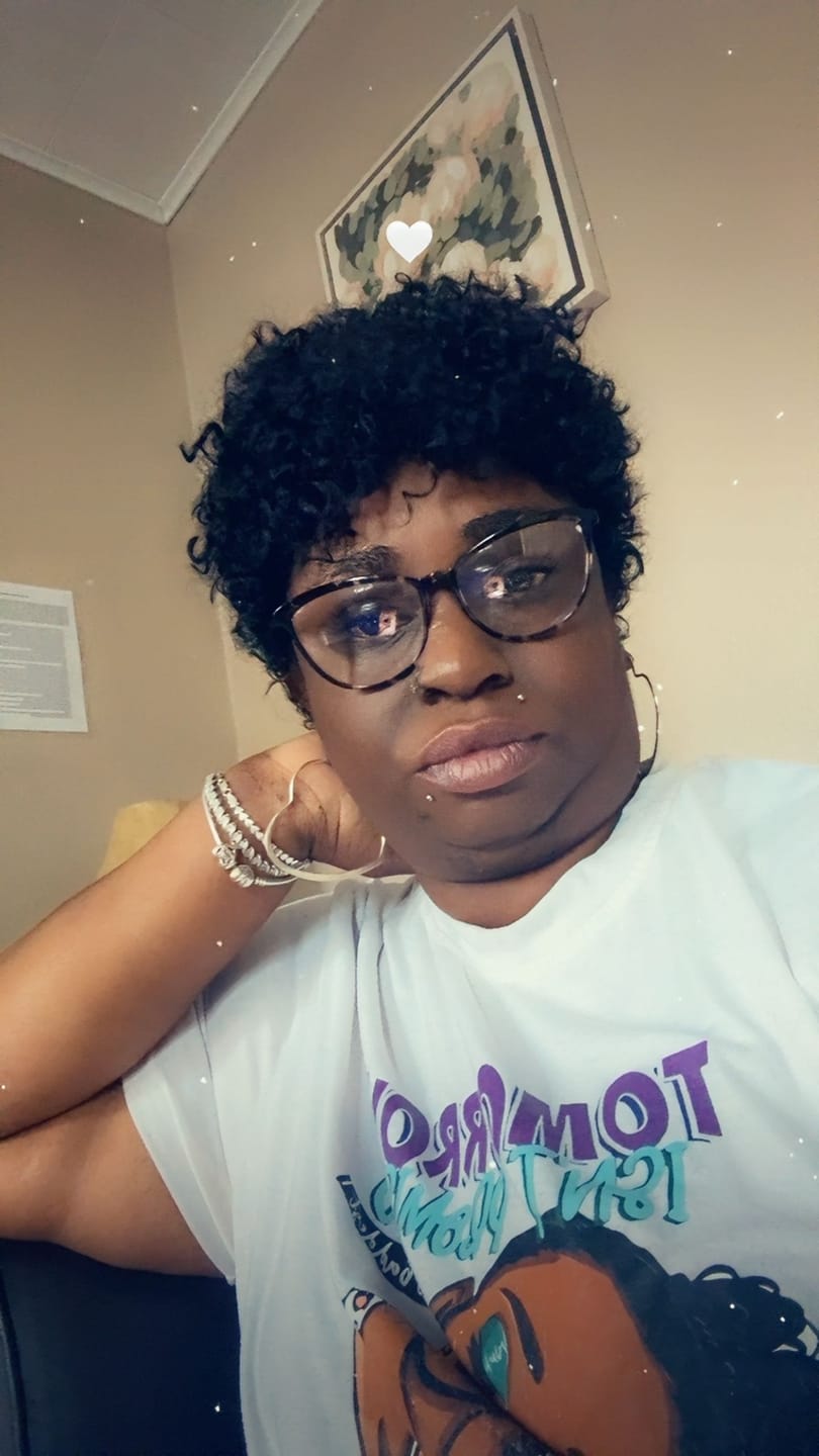 Customer photo review of Outre Wigpop Full Wig - CHRISETTE