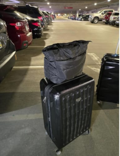 Customer photo review of Naama - תיק כתף עם תא למחשב