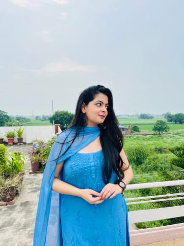 Customer photo review of Haania Sapphire Blue Noodle Strap 3 Piece Kurta set