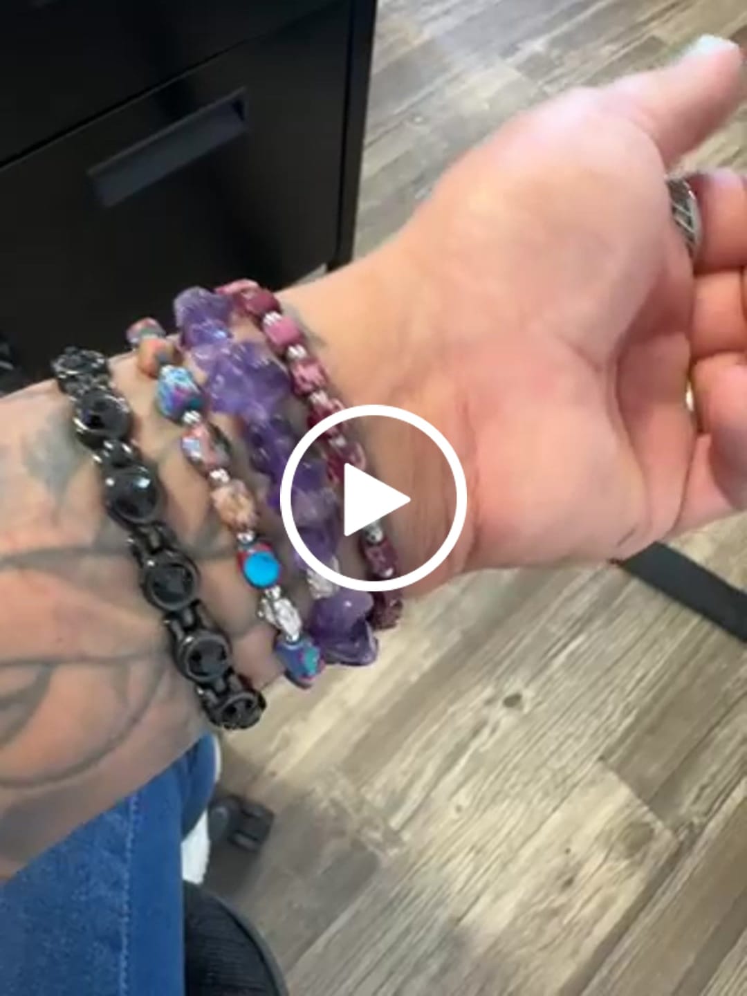 Customer video review of Royal Amethyst Stretch Apple Watch Strap