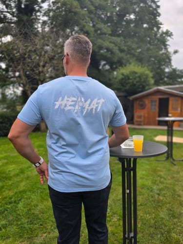 Customer photo review of Shirt - Heimatliebe - Burgundy