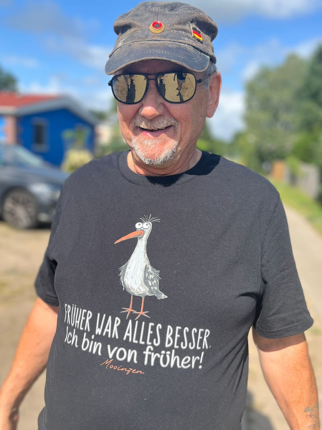 Customer photo review of Früher war alles besser! · Herren Premium Bio T-Shirt