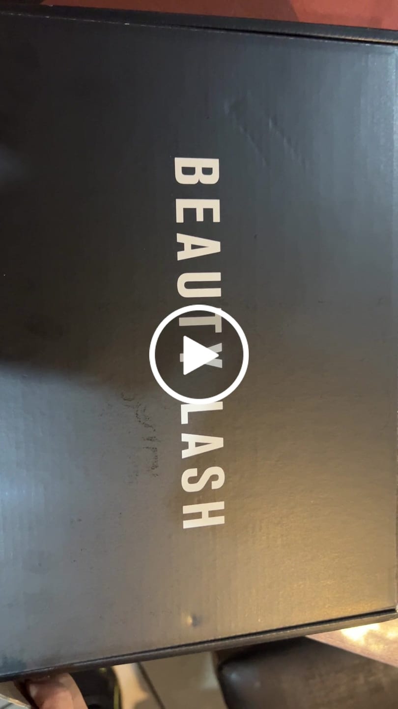 Customer video review of Mixed Classic Lashes