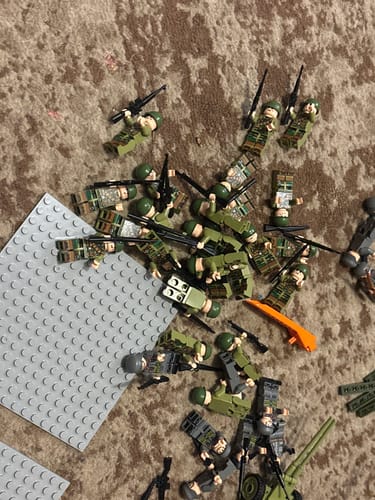 Customer photo review of Brick Battalion | 24 Soldiers